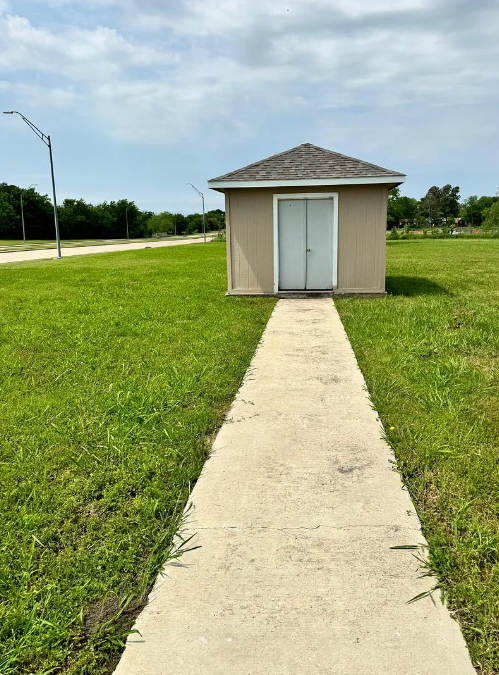 322 Rose St #NA - Photo 2 of 4