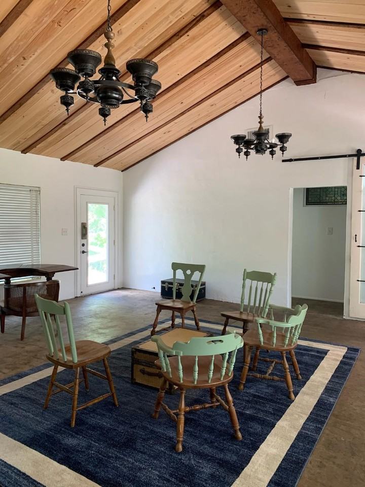 411 W Flora St #NA - Photo 7 of 40