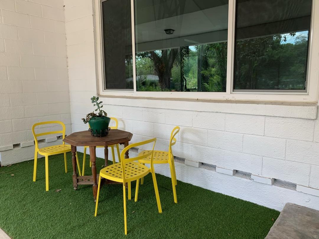 411 W Flora St #NA - Photo 4 of 40