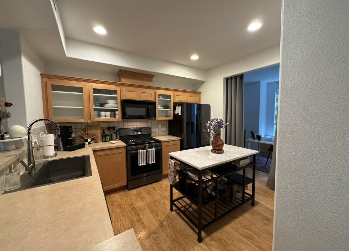 2067 Ne Sheffield Ave #2067 - Photo 6 of 14