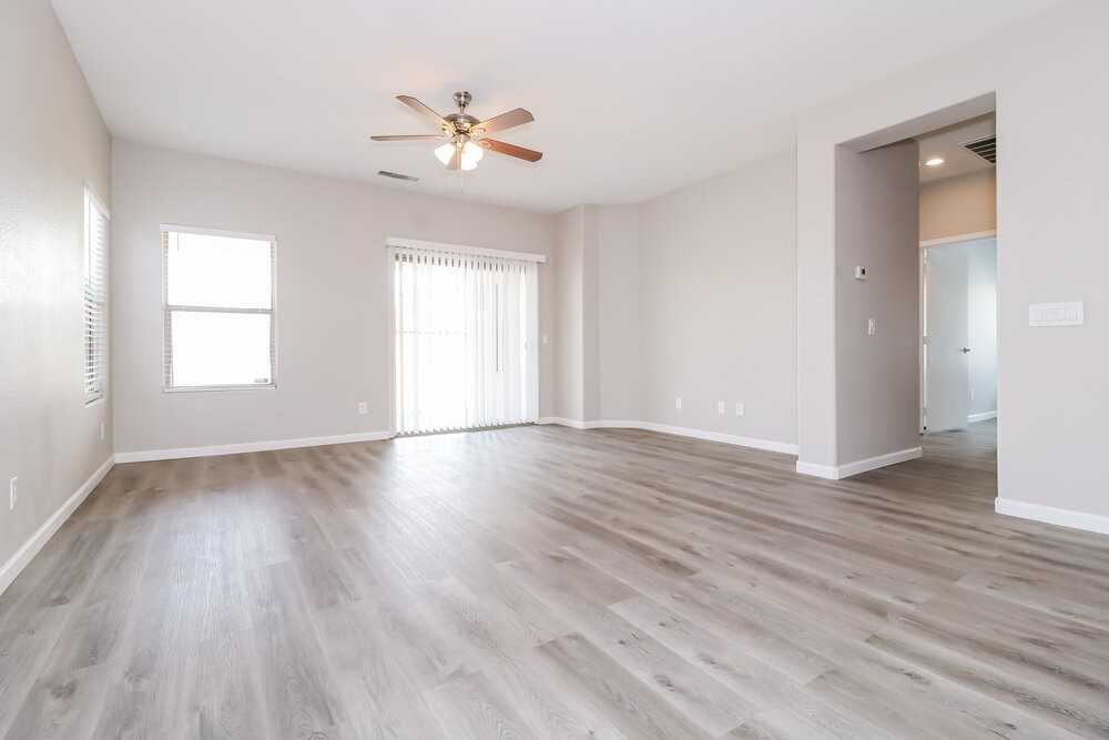 1109 S 4th Ave - Photo 4 of 16