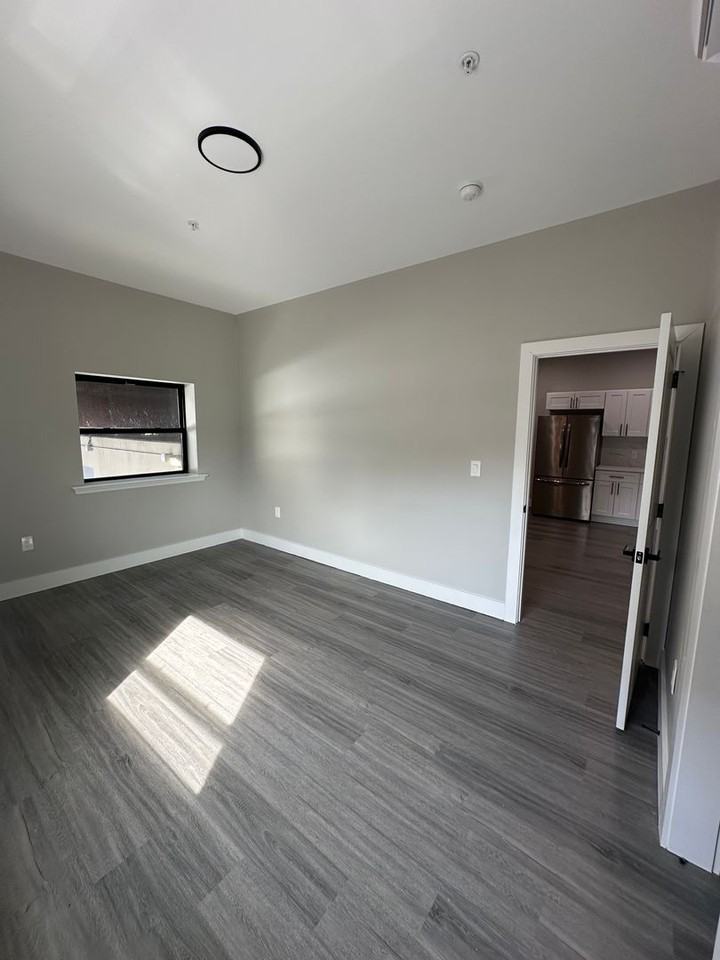 Lofts @ Spruce - Photo 7 of 35