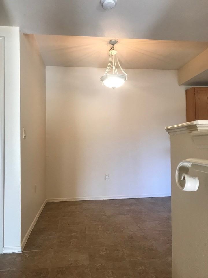 1151 N Roadrunner Pkwy - Photo 4 of 50