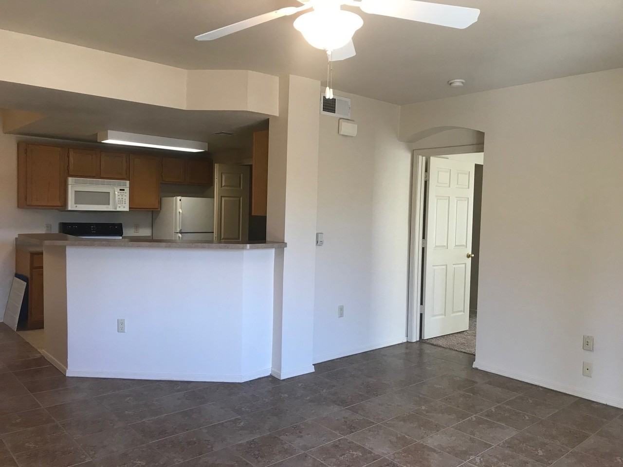 1151 N Roadrunner Pkwy - Photo 7 of 50