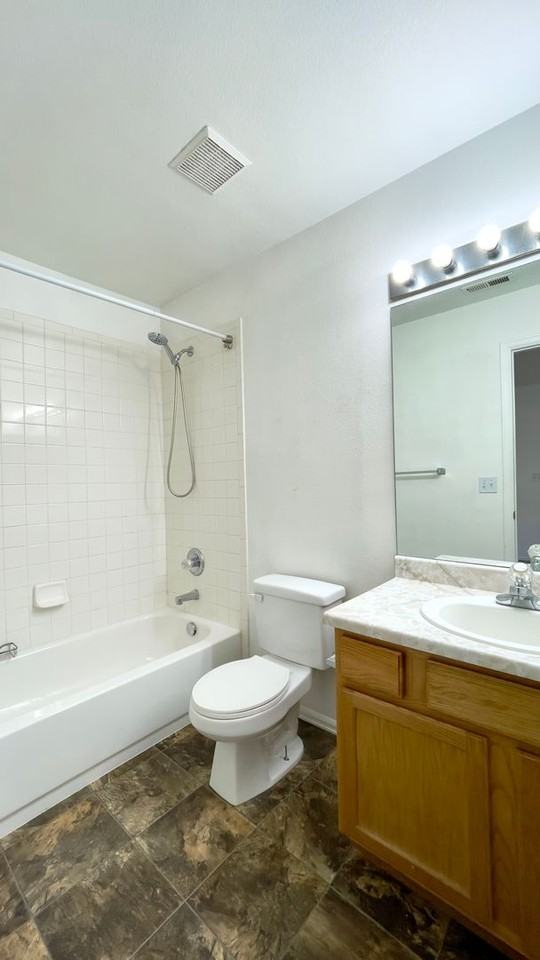 4961 Leland Pt - Photo 7 of 15