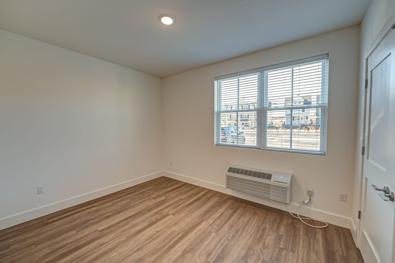 Greenview Mill House - Photo 5 of 19