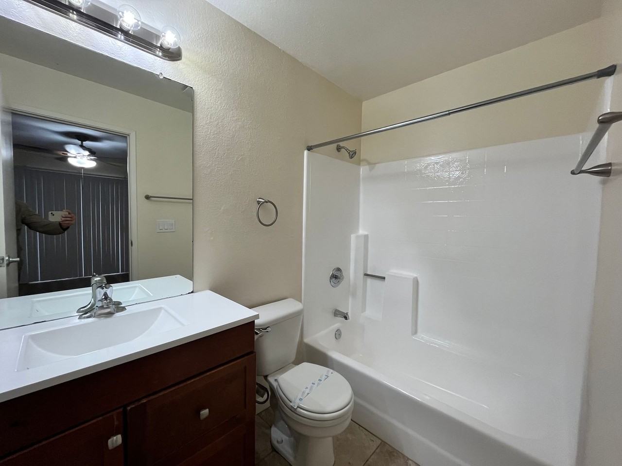 41st St Apartments located in the heart of San Diego - Photo 4 of 15