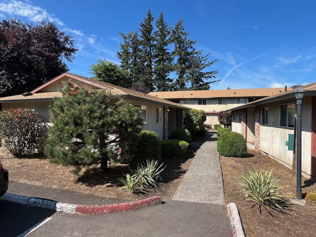 Evergreen Gardens - Photo 4 of 19