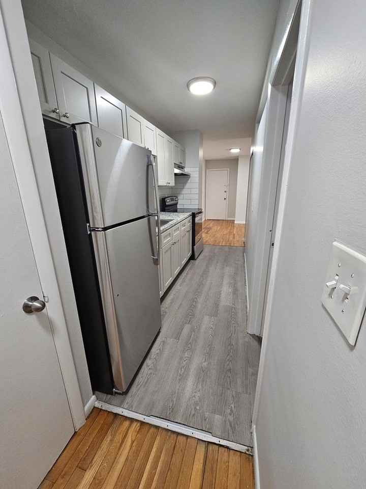 20 Thorn - Photo 7 of 14