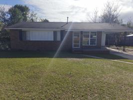 featured image of 3020 Jeanne Rd