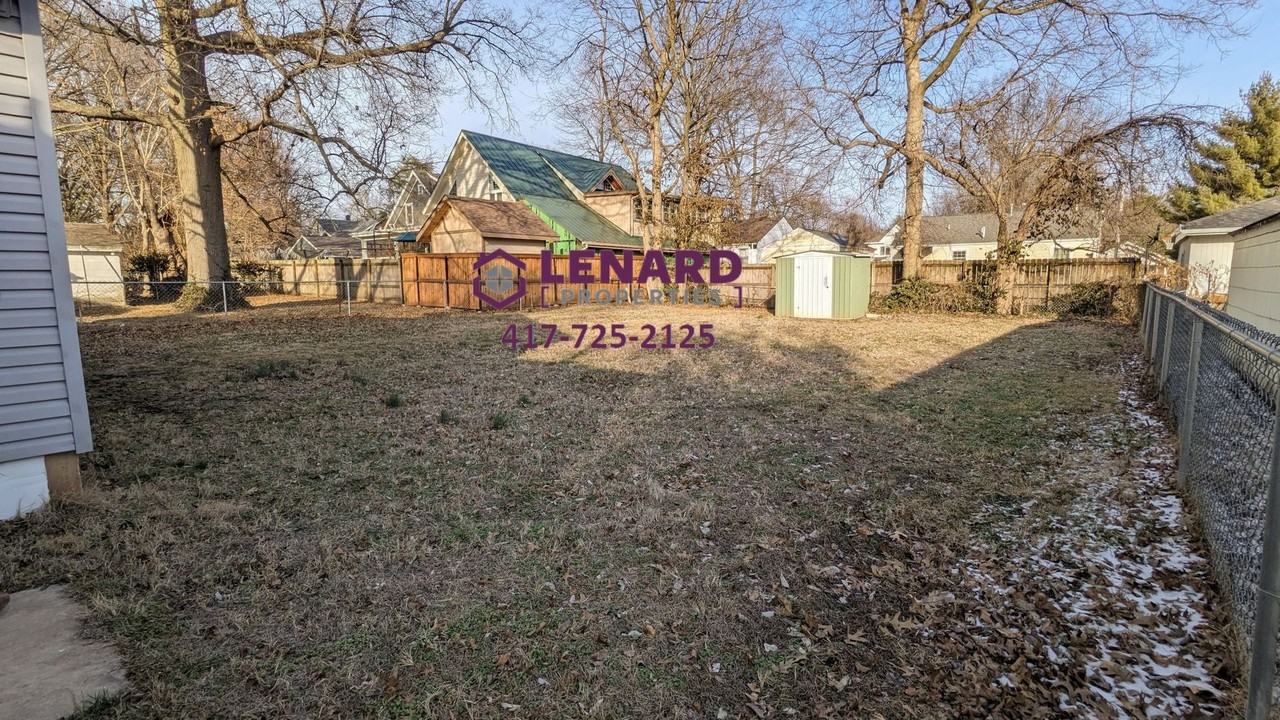 816 S Rogers Ave - Photo 3 of 18