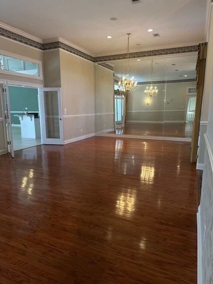 1163 Mary Kate Dr - Photo 3 of 39