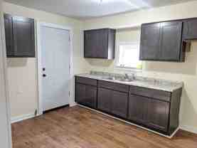 487 W. Grand Ave. - Photo 1 of 1