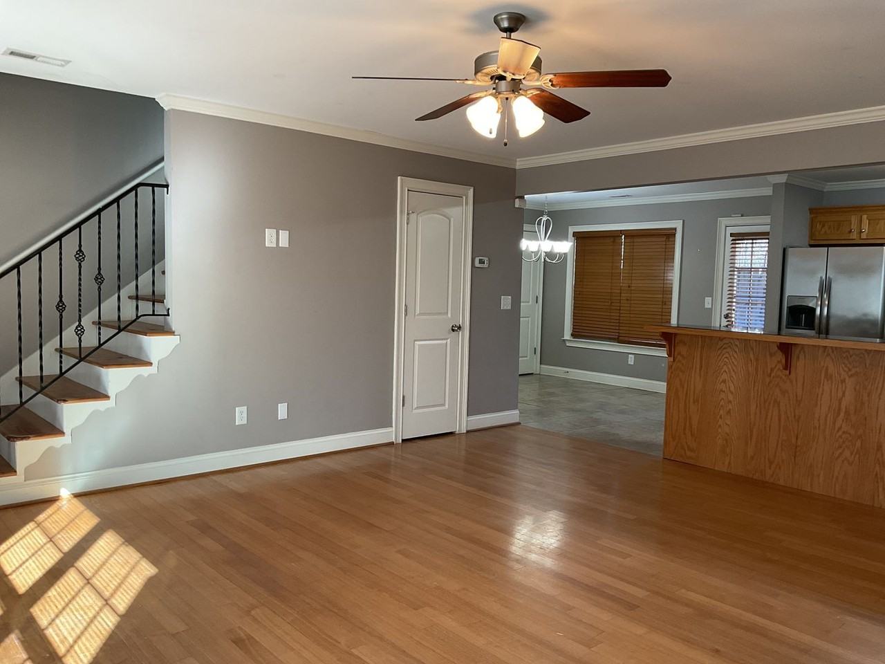 10 Sarah St Nw - Photo 2 of 16