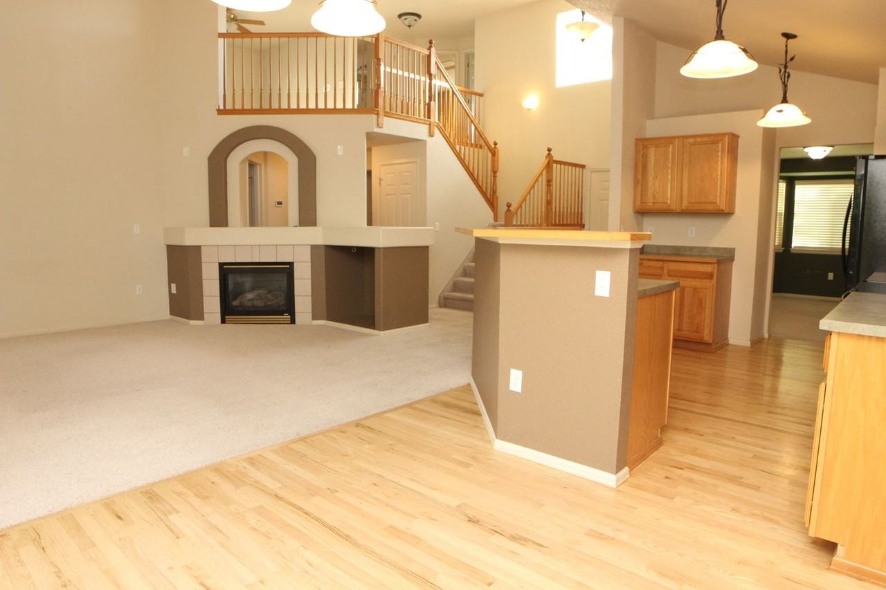 433 Peyton Dr - Photo 3 of 22