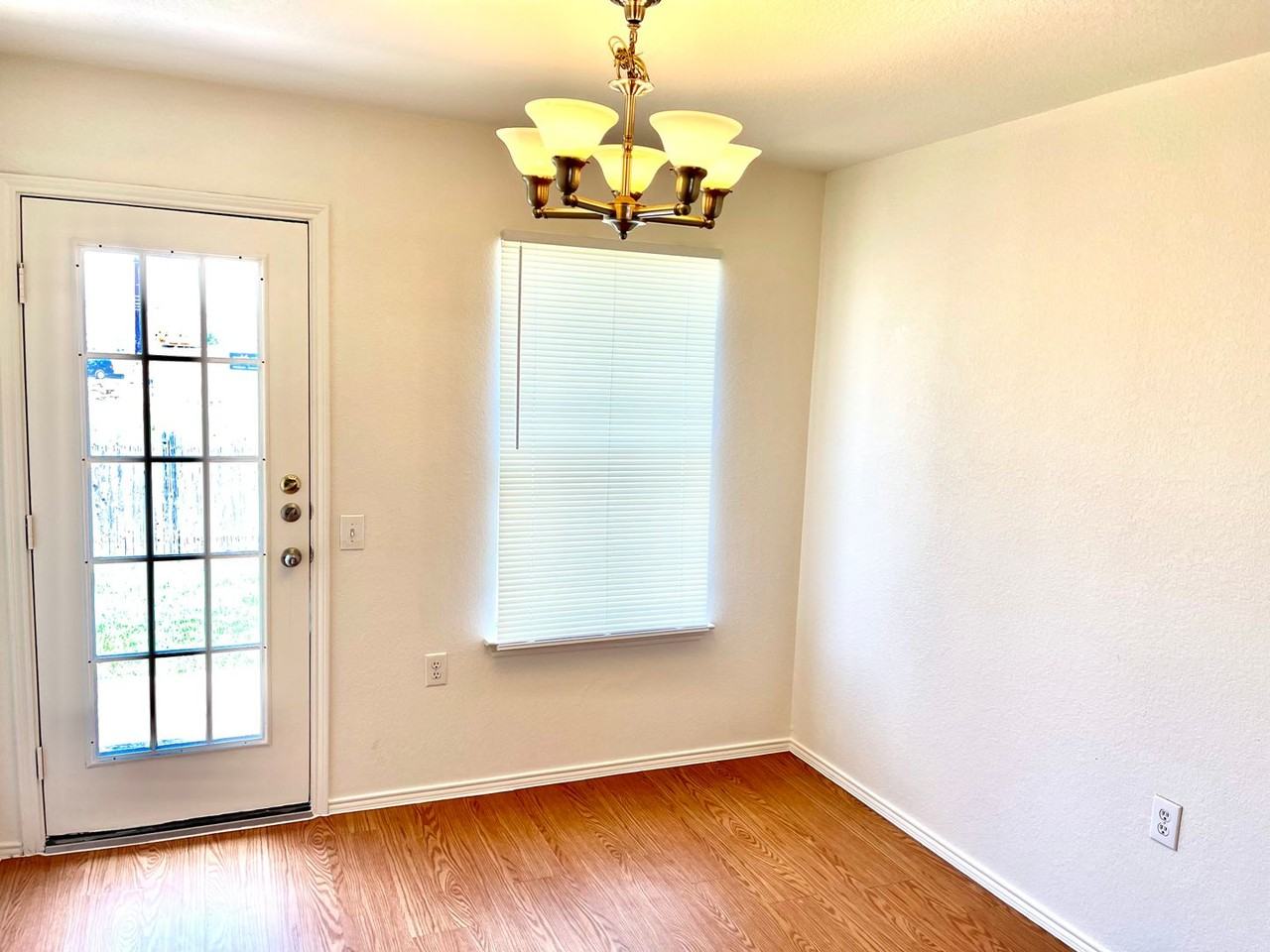 1401 Coriander Dr - Photo 7 of 15