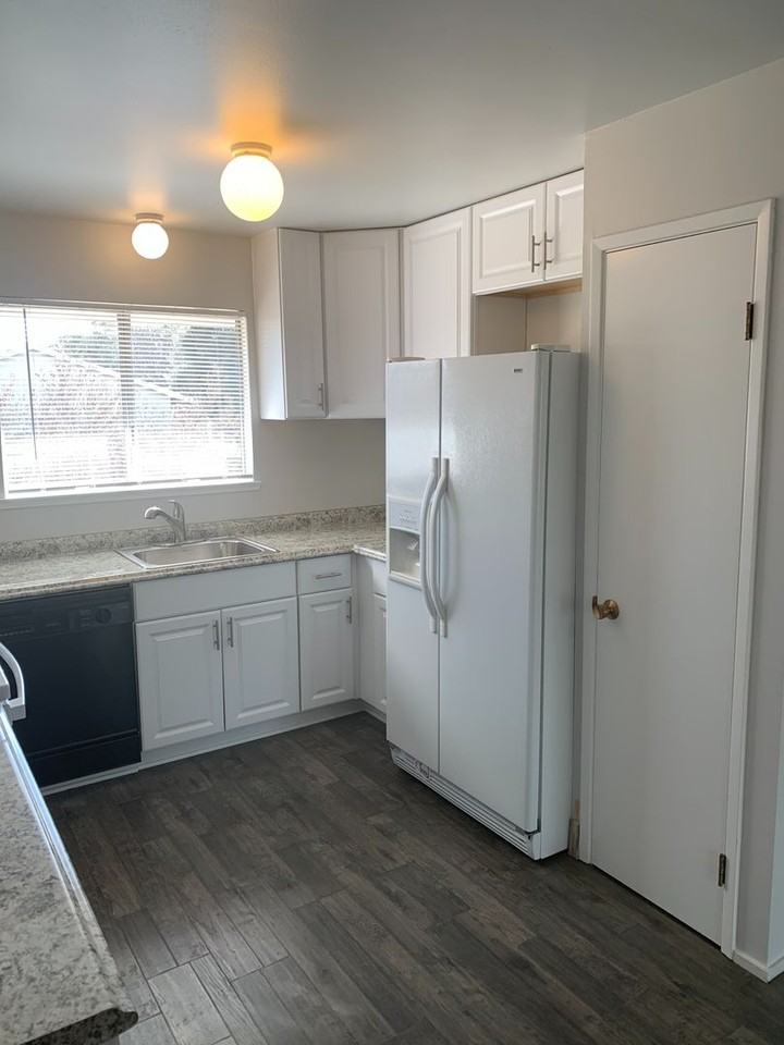 8327 La Riviera Dr - Photo 2 of 45