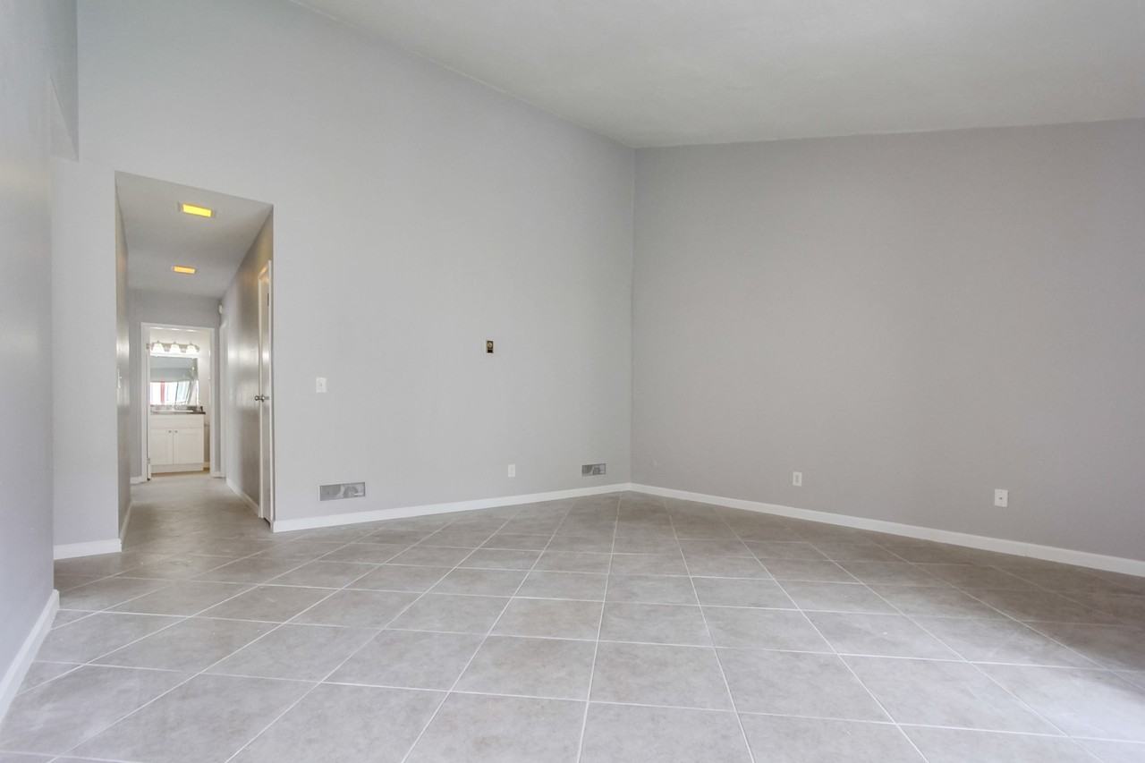 5503 Adobe Falls Rd - Photo 7 of 23