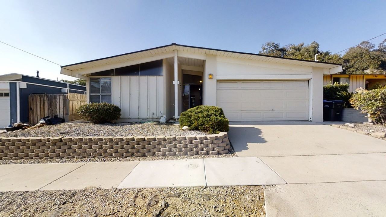 5430 Baja Dr - Photo 2 of 20
