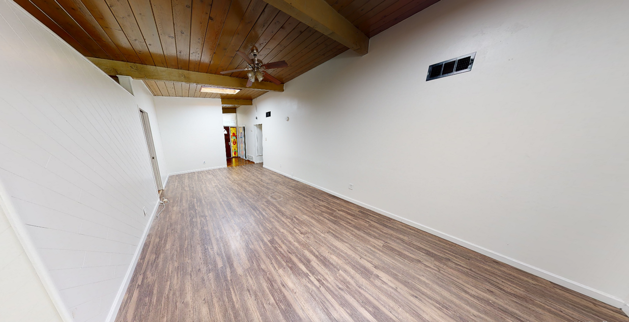 5430 Baja Dr - Photo 6 of 20