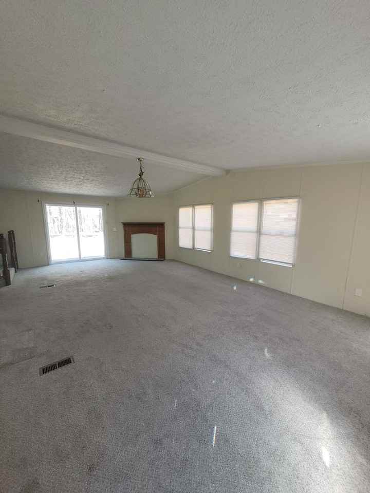 97 Arthur Rd - Photo 3 of 9