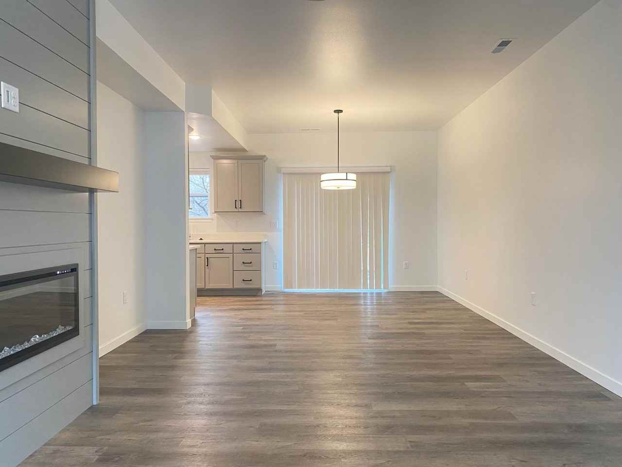 200 Adams St - Photo 3 of 21