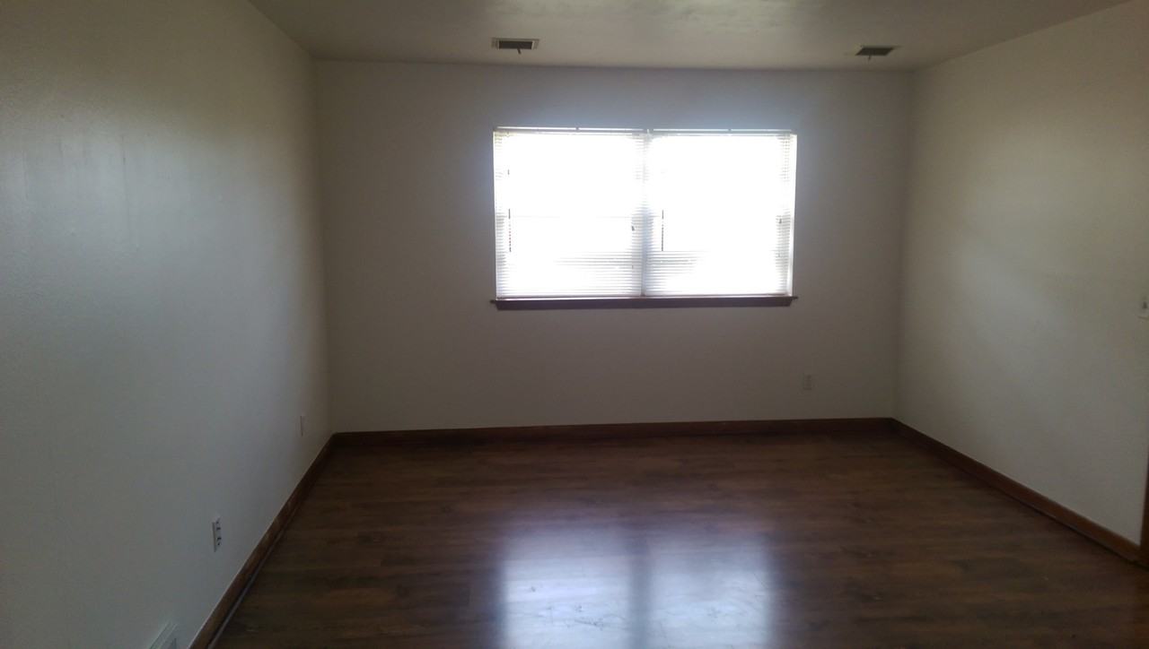 2742 Winston Rd - Photo 7 of 12