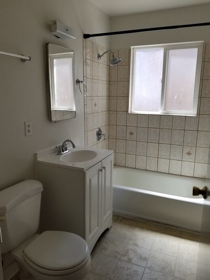 708 S 20th Ave - Photo 6 of 15