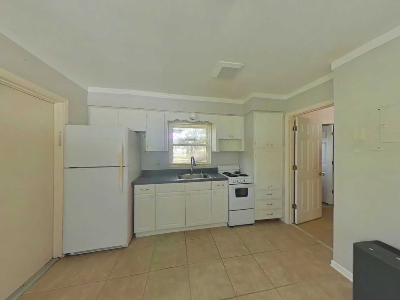 5311 Davisson Ave - Photo 3 of 8