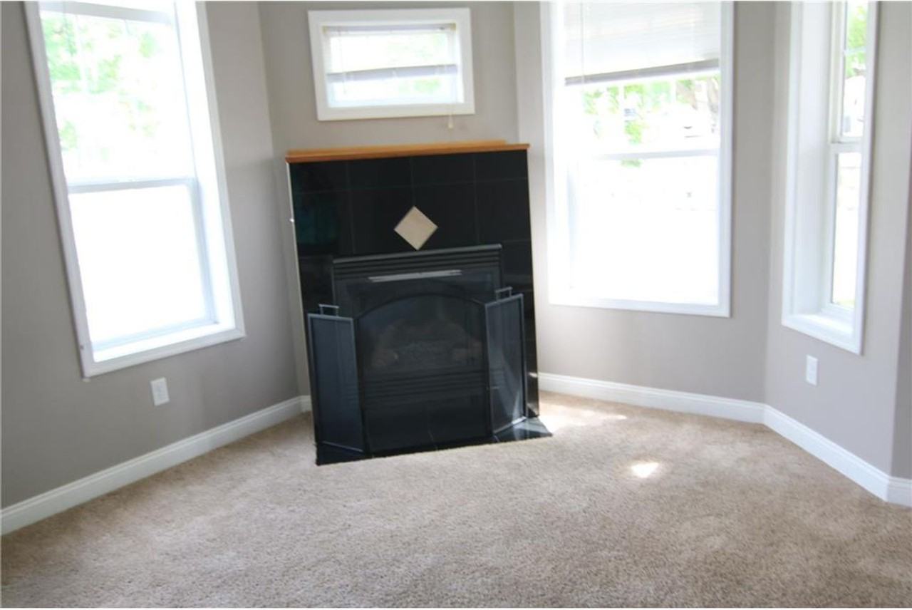 5618 Winnetka Ave N - Photo 3 of 15