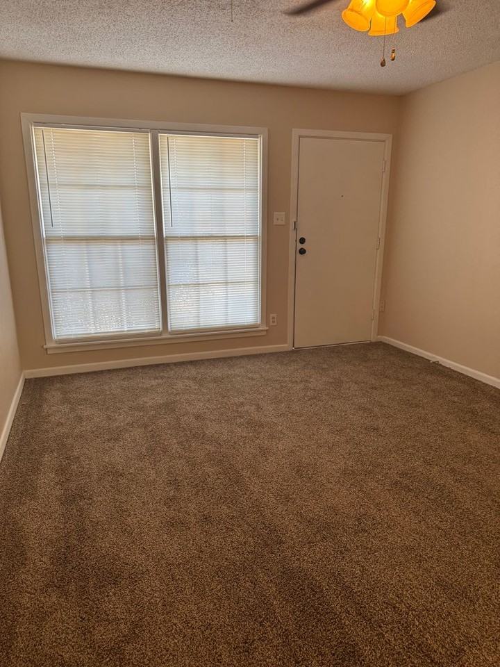 5101 44th St - Photo 5 of 12