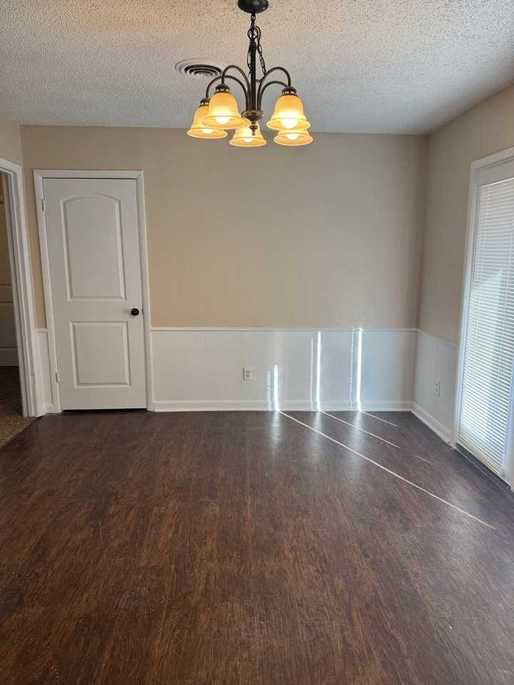 5101 44th St - Photo 6 of 12