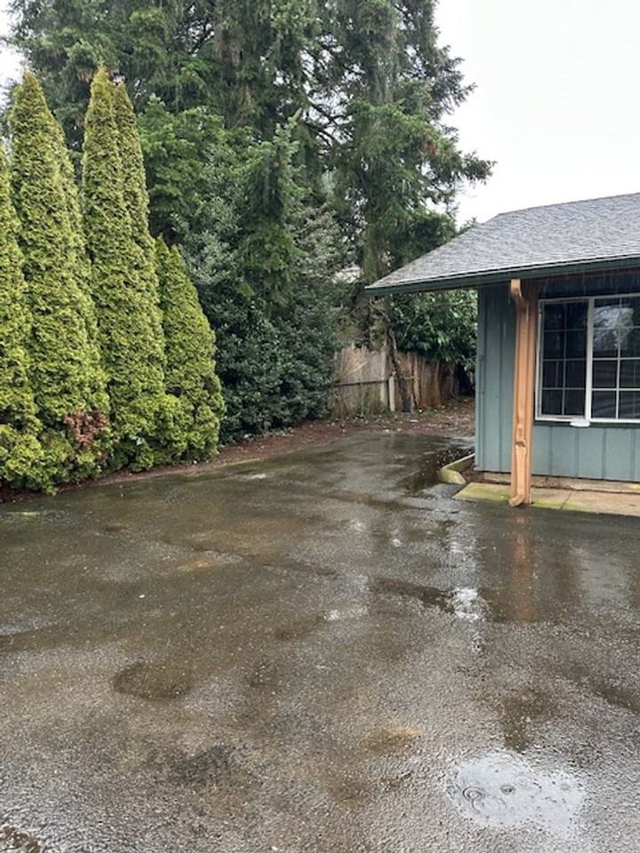 1618 Brandt Rd - Photo 2 of 11