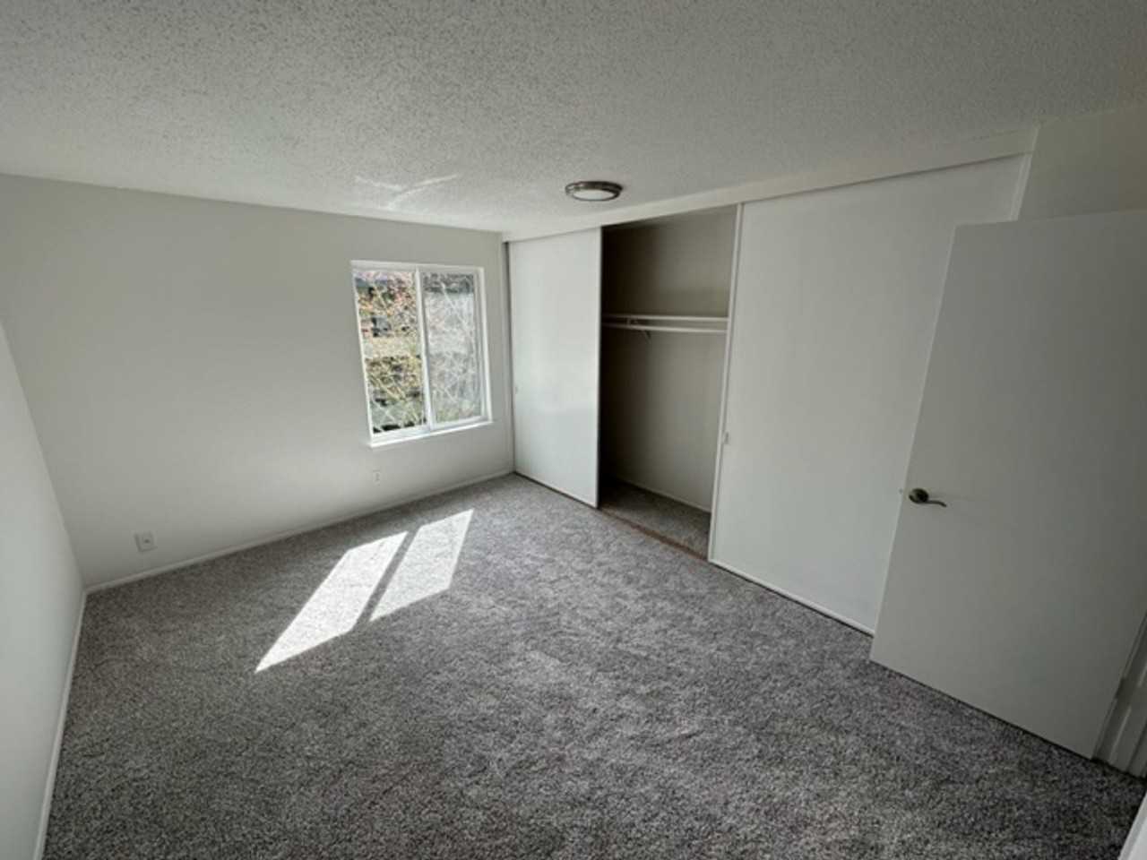 18910 8th Ave Nw #326 - Photo 7 of 10