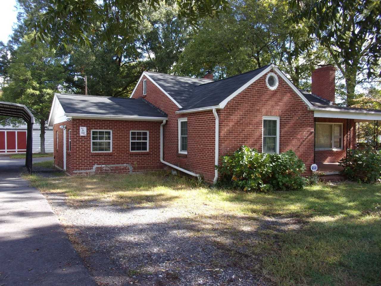 2159 Lesslie Hwy - Photo 2 of 14