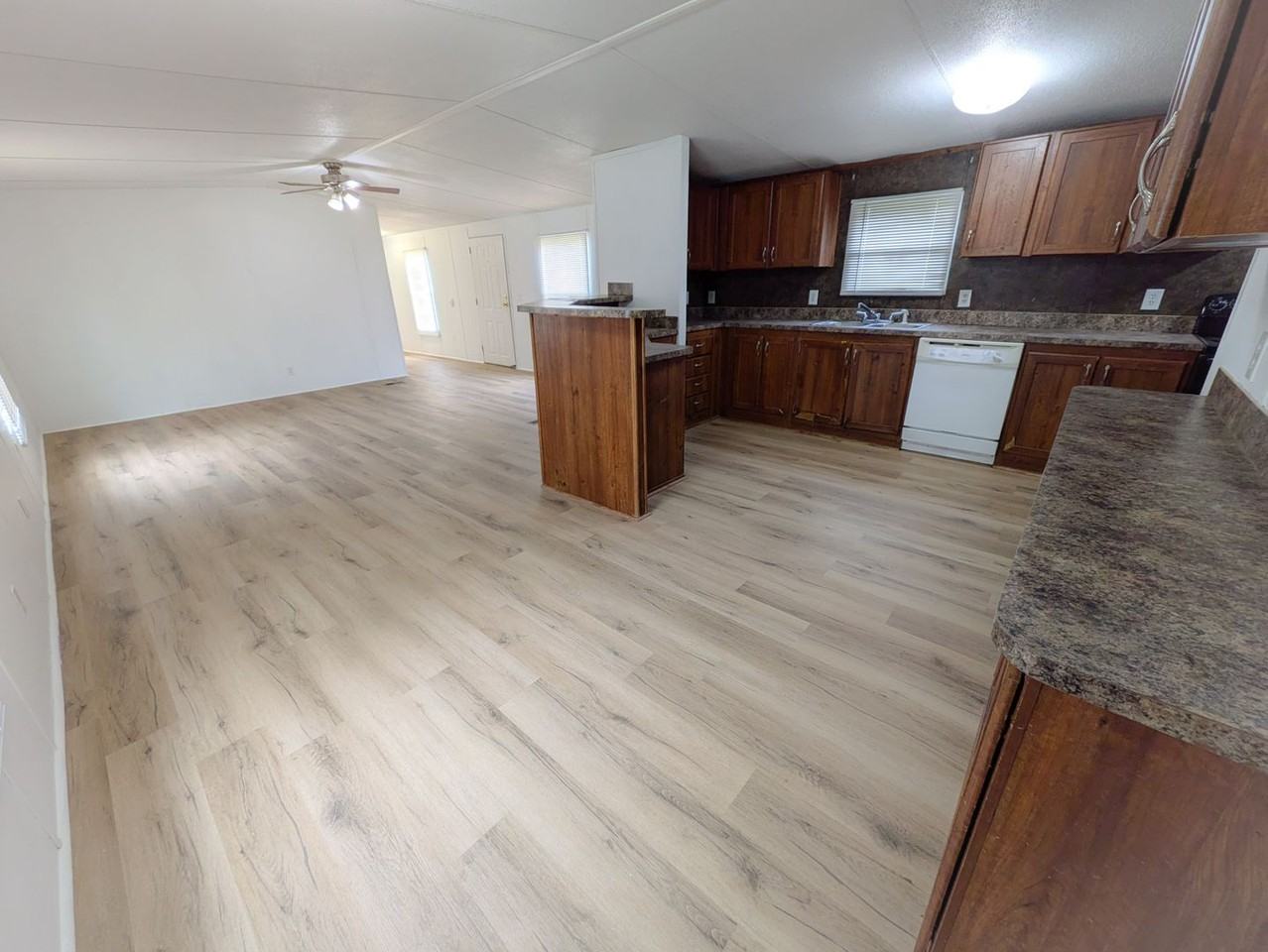 340 Welborn St - Photo 3 of 15