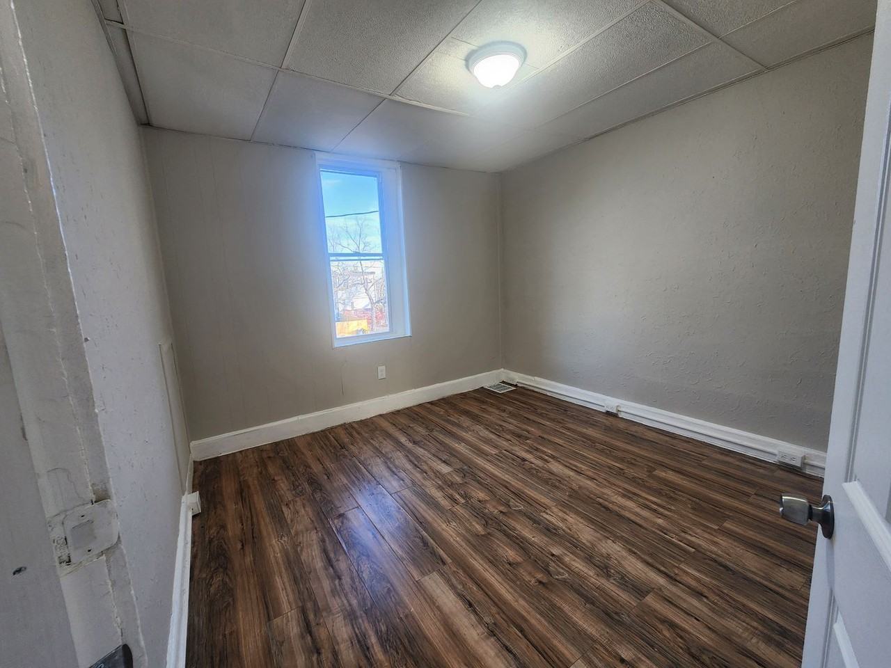 3735 Manchester Ave - Photo 6 of 11