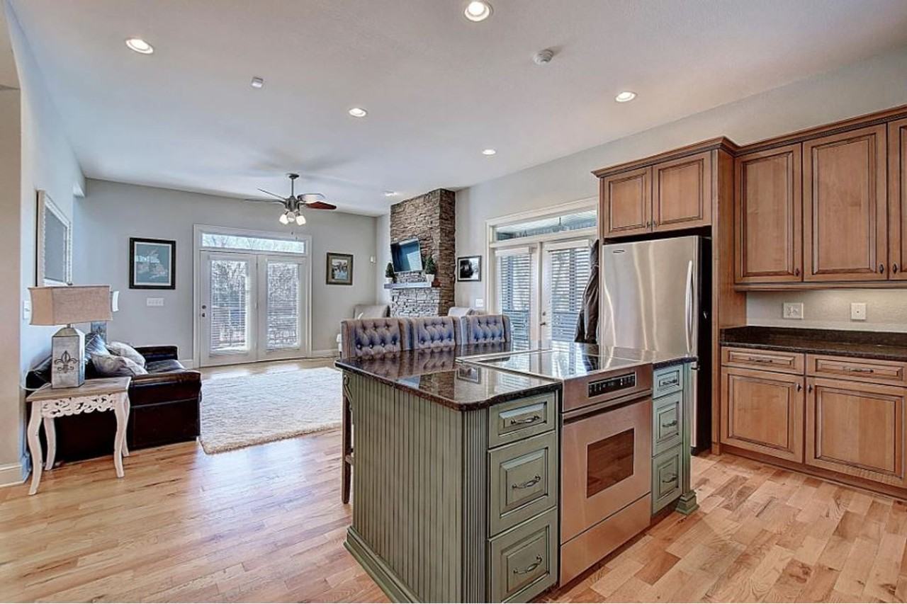 121 Lake Haven Dr - Photo 7 of 34