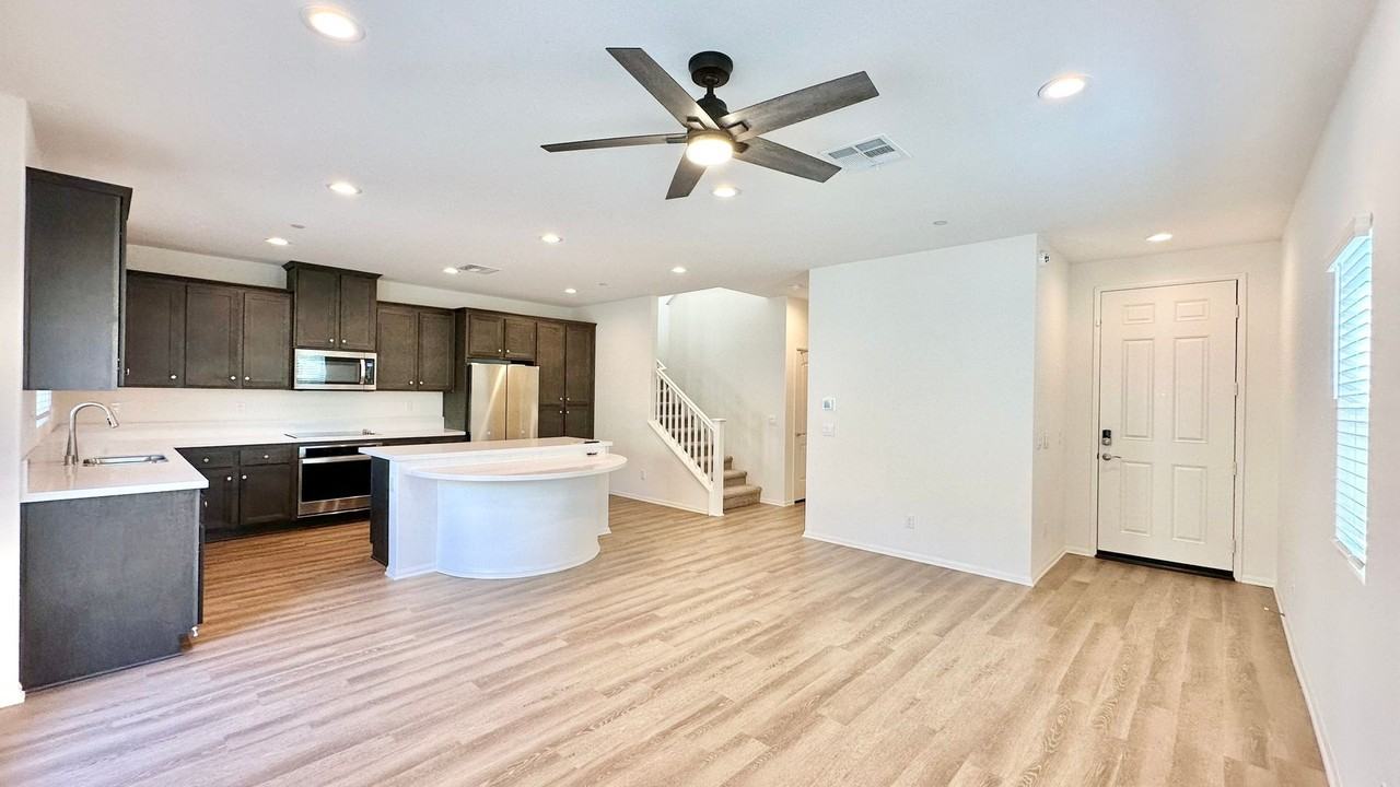 5534 Starlight Pl - Photo 2 of 37