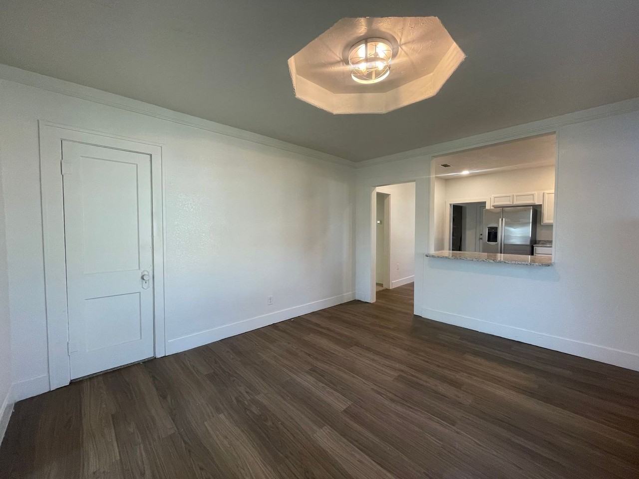 1918 Swenson St - Photo 3 of 14