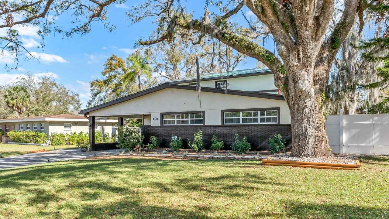 929 W Beacon Ave - Photo 2 of 50