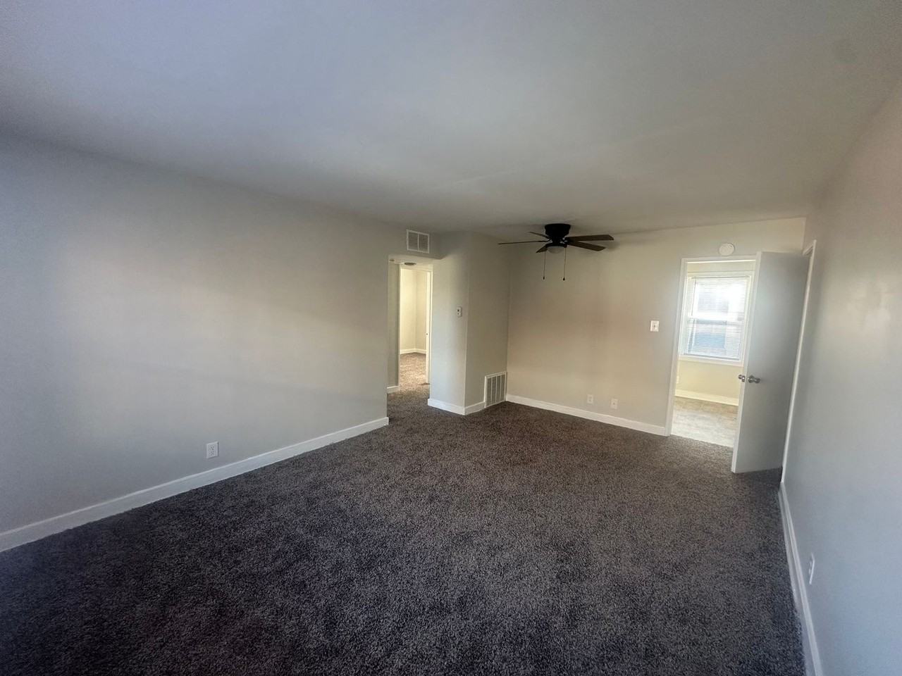 1437 Nightingale Rd - Photo 2 of 12