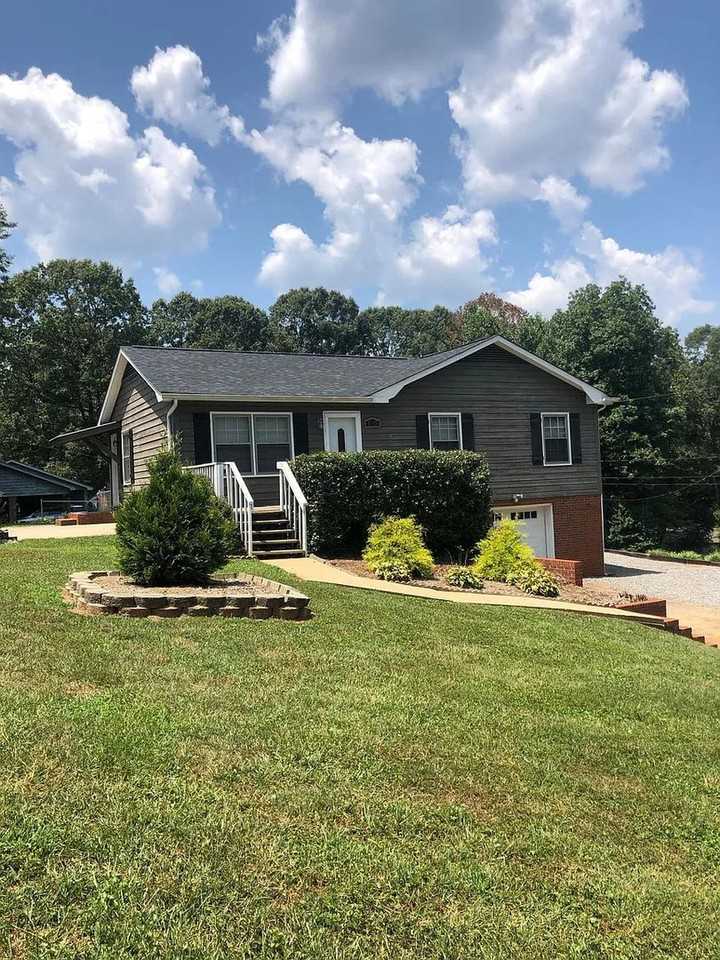 1653 Corral Dr - Photo 2 of 13