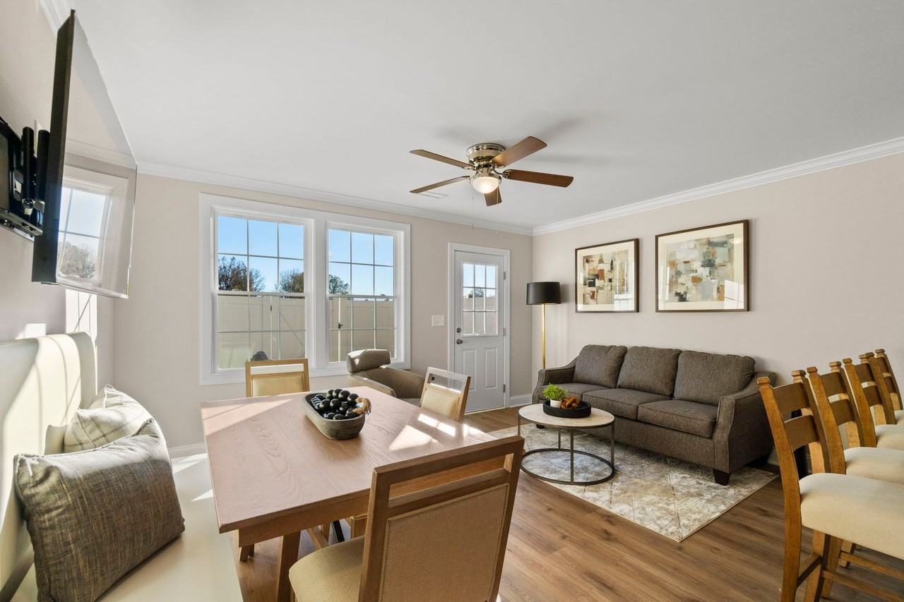 1006 10th St Ne - Photo 3 of 21