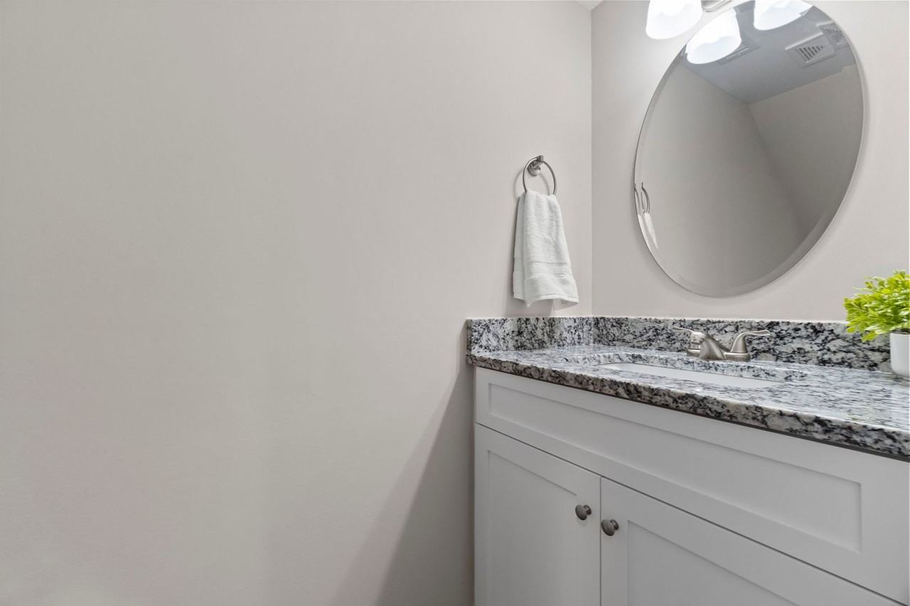 1006 10th St Ne - Photo 7 of 21