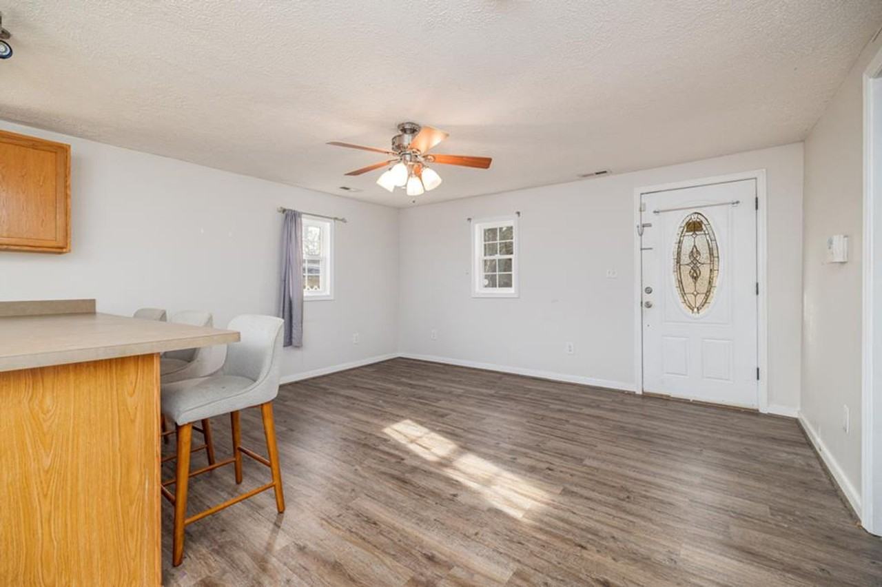 714 Hill St - Photo 6 of 17