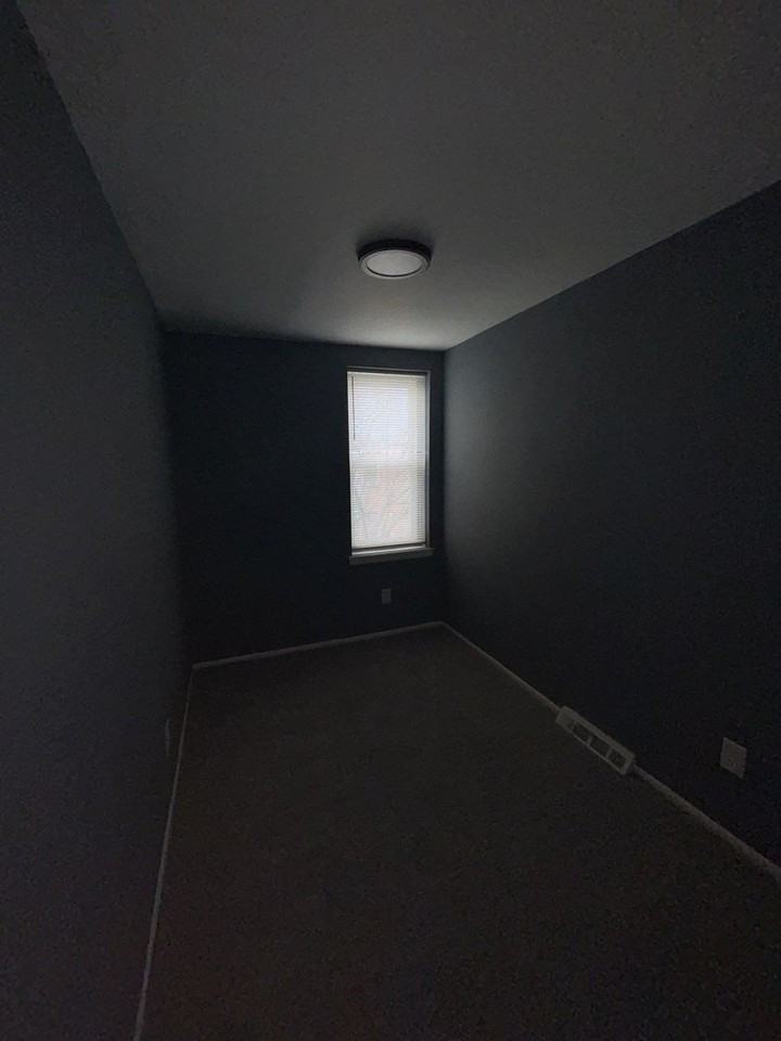 2630 W Franklin St - Photo 2 of 8