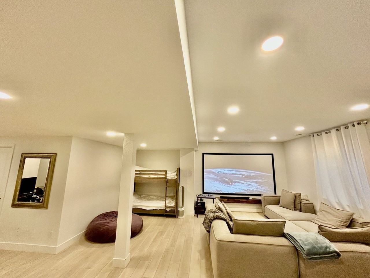 821 Wildrose Pl - Photo 2 of 22