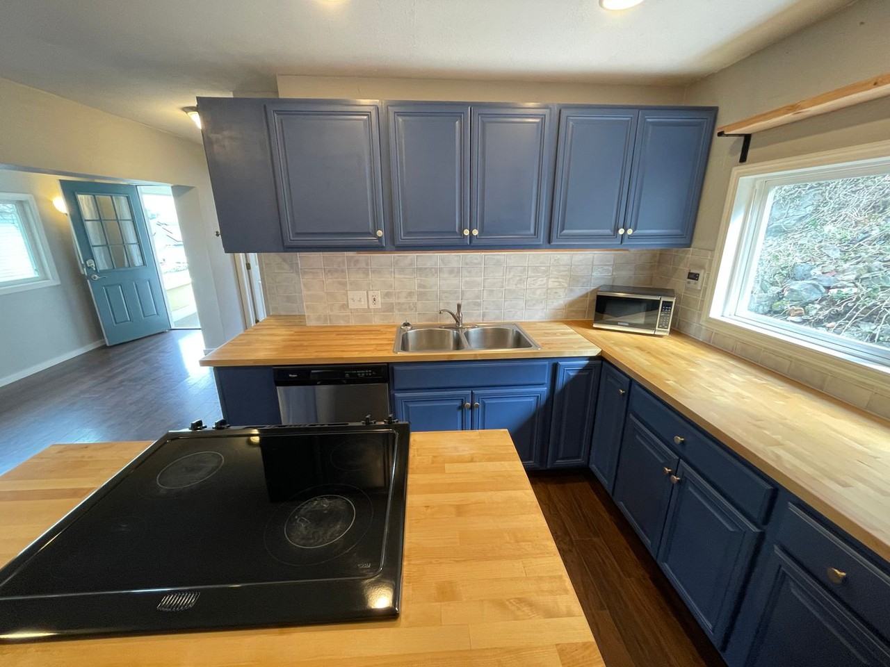 507 5th St - Photo 6 of 15