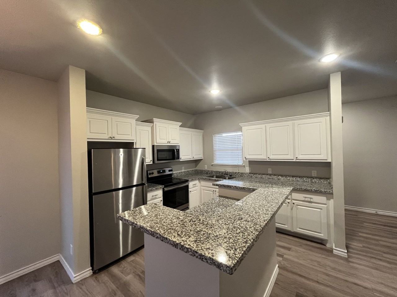 6040 24th St #30 - Photo 3 of 14